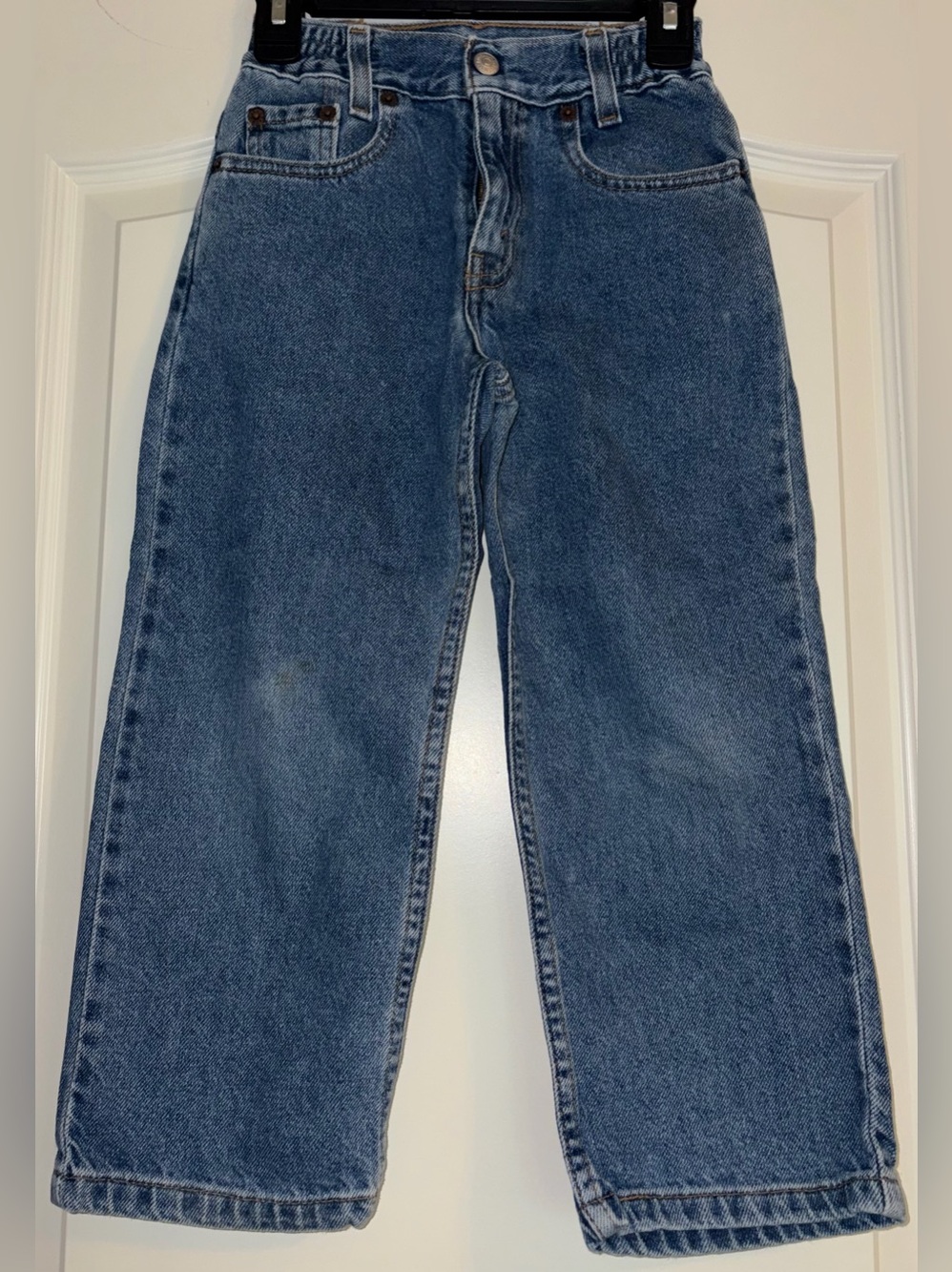 BOYS 566 LOOSE FIT LEVIS SIZE 6